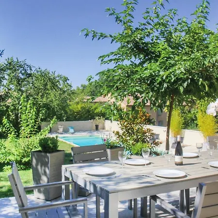Sleeps 12 Pool Wifi Montélimar